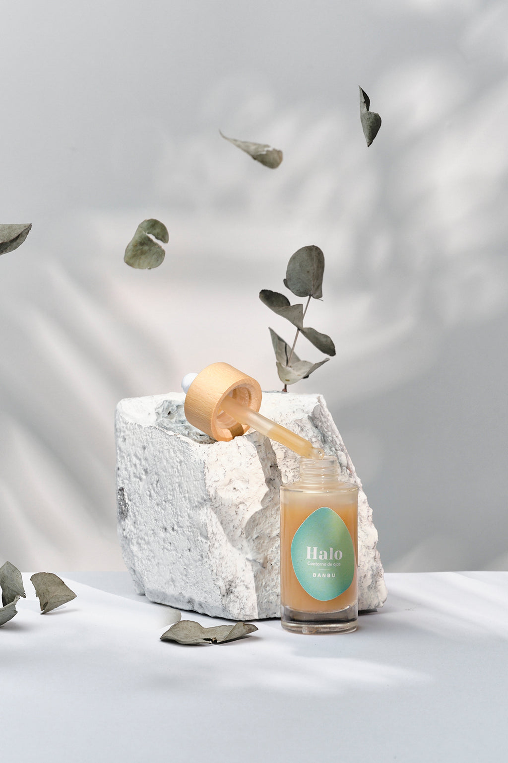 BANBU. Contorno de ojos HALO